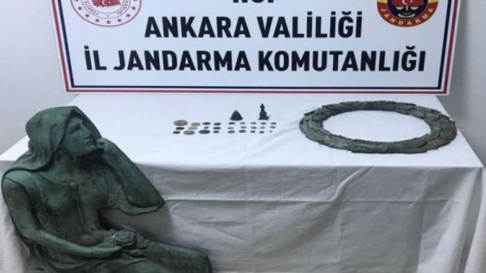Ankara'da 31 adet tarihi eser ele geçirildi