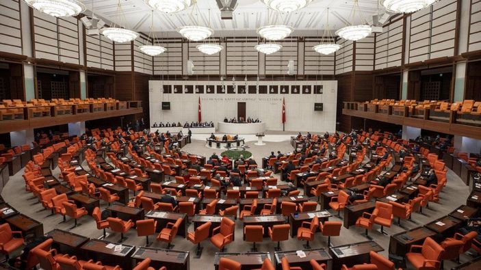 Meclis'e 300 personel alınacak! İşte başvuru şartları
