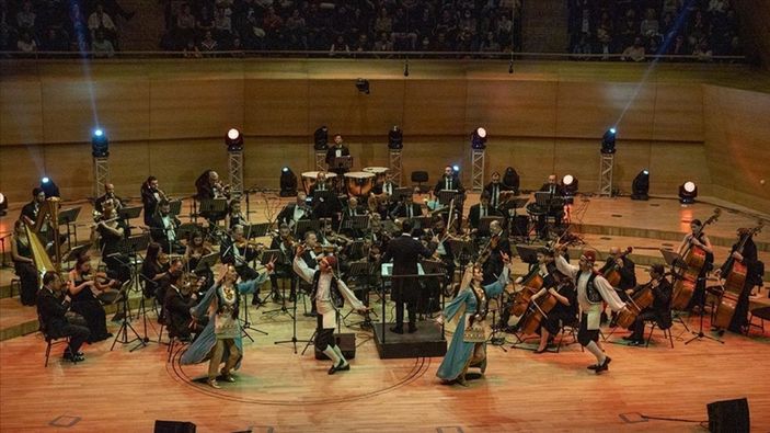 Ankara'da Senfonik Neşet Ertaş Türküleri konseri