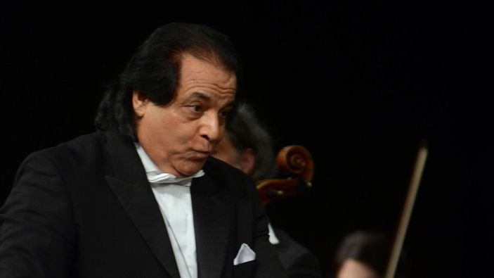 İranlı orkestra şefi Alexander Rahbari, Cumhuriyet Bayramı'nda orkestra yönetecek
