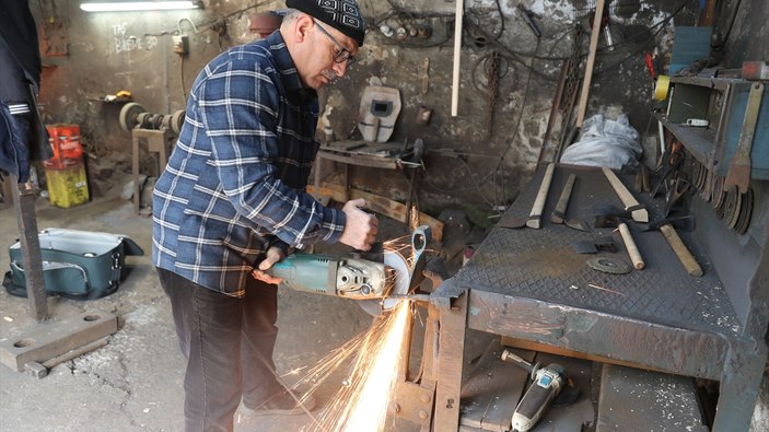 Sakarya'da 34 yıldır baba mesleğini yaşatıyor