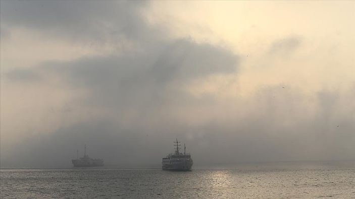 İstanbul'da deniz ulaşımına sis engeli