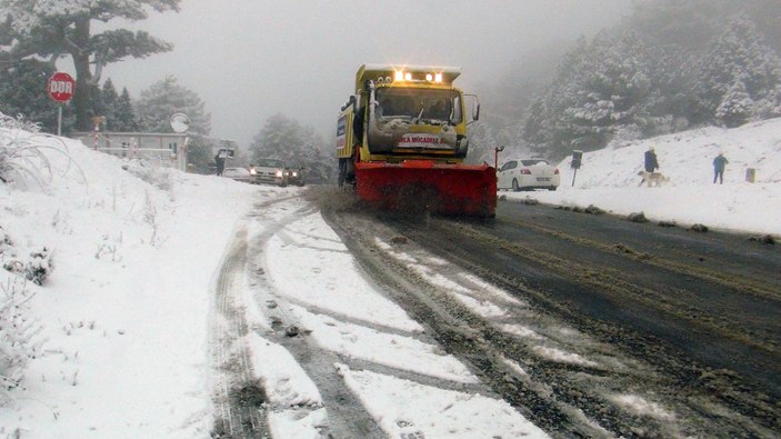 Muğla'da beklenen kar yağışı etkisini gösterdi