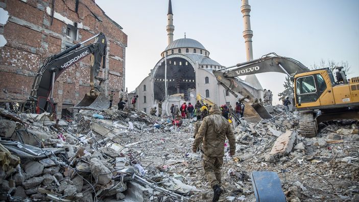 Deprem bölgesinde hava durumu: Malatya buz kesiyor
