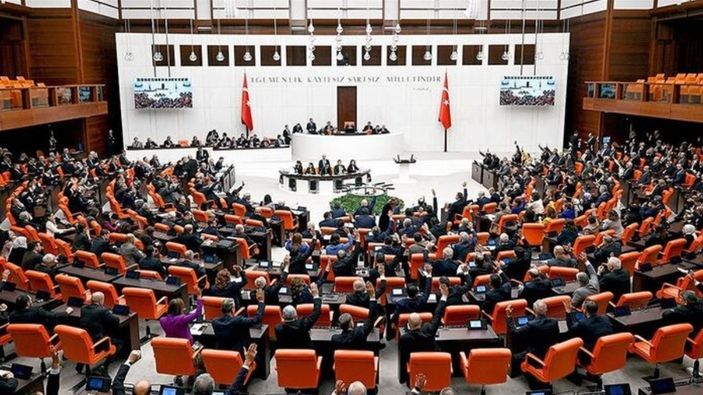 Meclis'te EYT görüşmeleri başladı