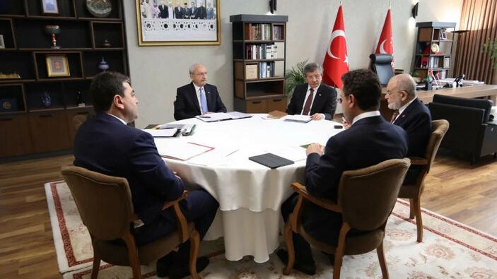 Meral Akşener’in masayı devirmesi büyük fırtına kopardı