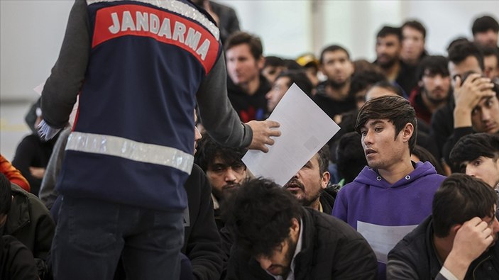 Son bir haftada 2 bin 587 düzensiz göçmen yakalandı