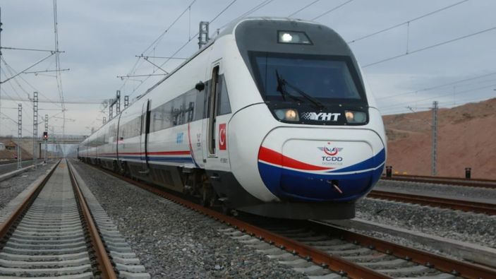 Türkiye hızlı tren ağlarıyla örülüyor: Cumhuriyet'in 100'ncü yılında hummalı çalışmalar