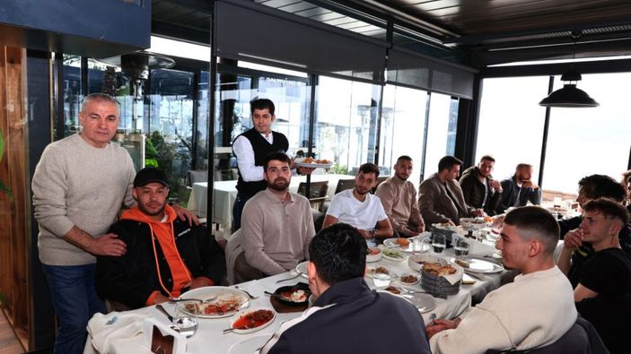 Beşiktaş, moral yemeği düzenledi