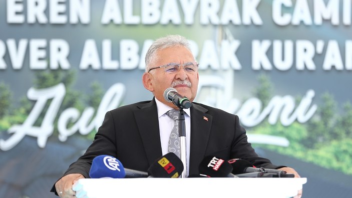 AK Parti'nin Kayseri Büyükşehir Başkan adayı Memduh Büyükkılıç oldu
