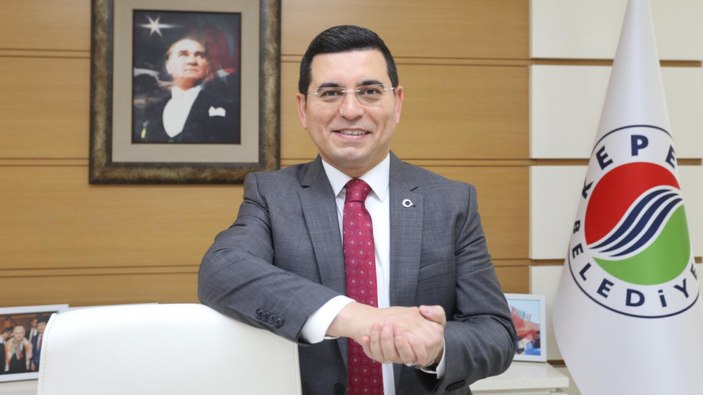 AK Parti'nin Antalya Büyükşehir Belediye Başkanı adayı Hakan Tütüncü oldu
