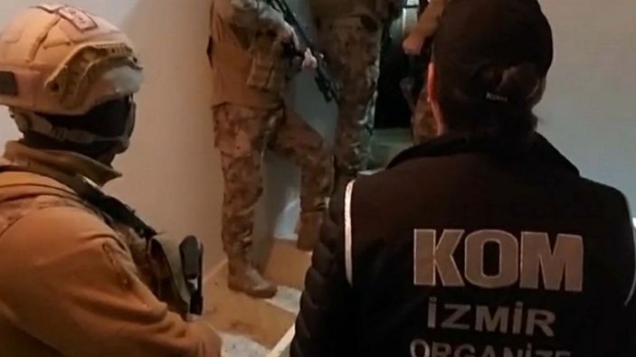 İzmir'de 'Keser' suç örgütüne operasyon: 5 gözaltı