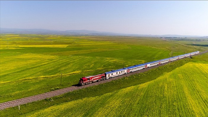 Seyahat tutkunları sevinecek! Turistik trenlere iki rota daha eklendi