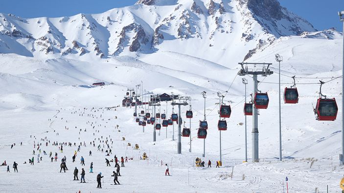 Türkiye'ye yılın ilk 2 ayında gelen yabancı turist sayısı 4 milyonu aştı