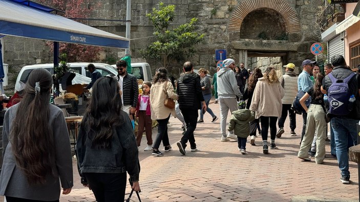 Bartın'ın ilçesi bayramda doldu taştı: Amasra'ya girişler kapatıldı