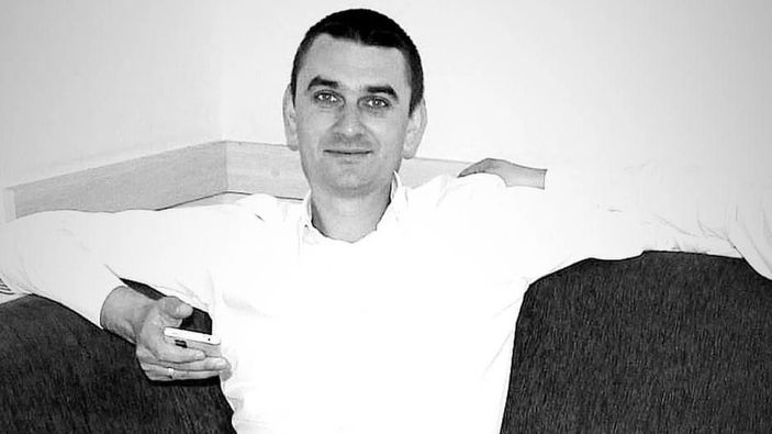 �zmir'de k�raathane �n�nde �at��ma: 1 �l�, 2 yaral�