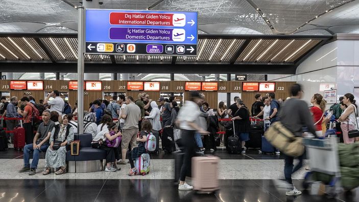 Turizm noktalarındaki havalimanlarında yaz dönemi hareketli geçti: 83 milyondan fazla yolcu ağırlandı