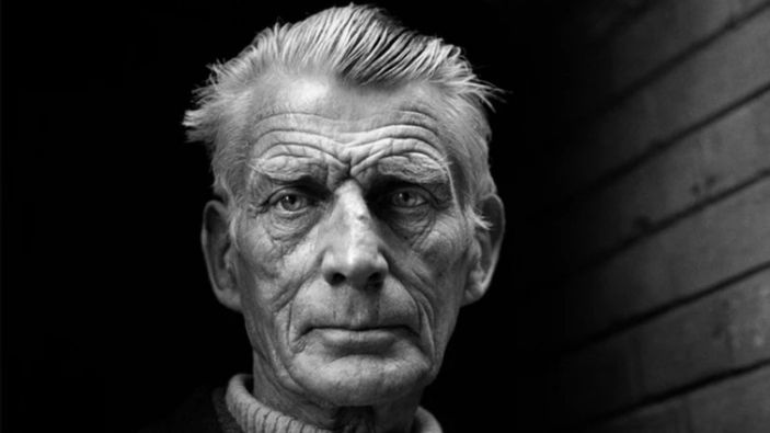 Samuel Beckett'in absürt tiyatrosu: Godot'yu Beklerken