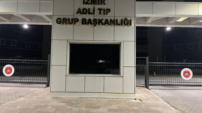 İzmir'de sokak ortasında kavga: 1 kişi yaşamını yitirdi