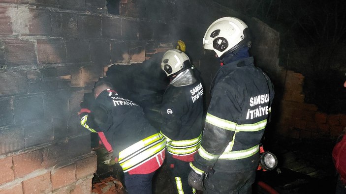Samsun'da ailesi iftara giden alkollü şahıs evini yaktı