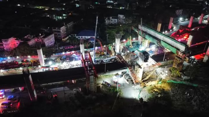 Tayland'da köprü inşaatı çöktü: 7 ölü