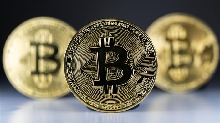 ABD'nin yeni tarifeleri altına rekor kırdırdı, Bitcoin değer kaybetti