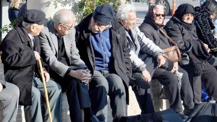 Yurt dışı hayali olana müjde: Emekli maaşını taşıyan vatandaşlık alıyor