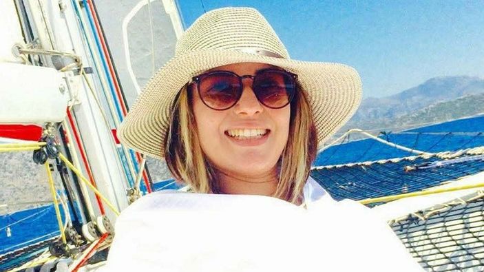 İzmir'de eski nişanlısını katletti