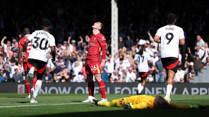 Lider Liverpool'a Fulham'a boyun eğdi