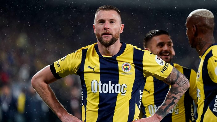 Milan Skriniar, art arda 2 lig maçında gol sevinci yaşadı