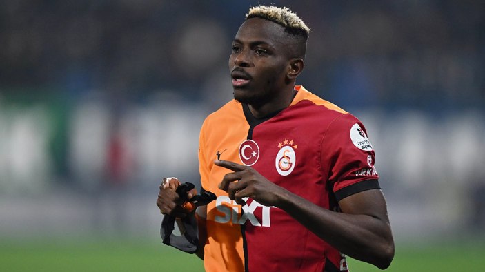 Victor Osimhen kariyer sezonunu kırmaya çok yakın