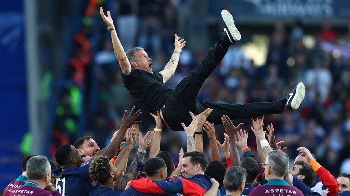 Avrupa'nın 5 büyük liginde şampiyonluğunu ilan eden ilk takım PSG!