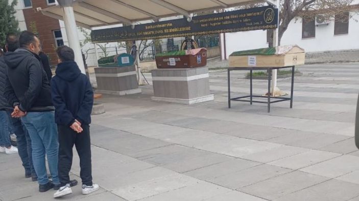 Ankara'da kasiyerle tartışırken fenalaştı