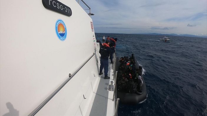 İzmir'de 29 kaçak göçmen yakalandı
