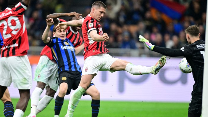 Milan, İtalya Kupası'nda Inter'i mağlup etti
