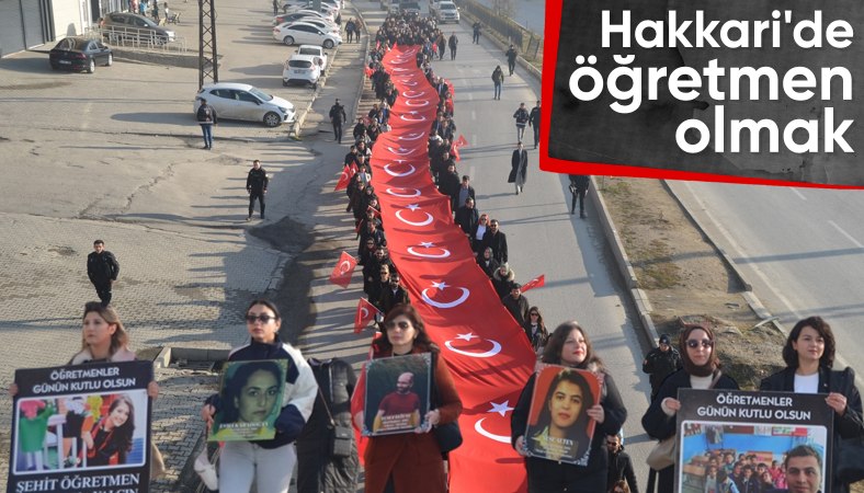 Hakkari'de öğretmenler, şehit meslektaşları için yürüdü