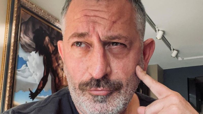 Cem Yılmaz'dan Osman Kavala ve Selahattin Demirtaş'a destek