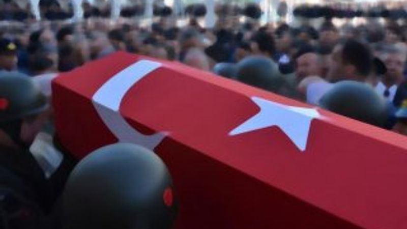 Hakkari'de 2 asker şehit oldu