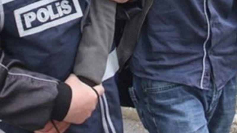 Öz annesini boğarak öldürüp teslim oldu