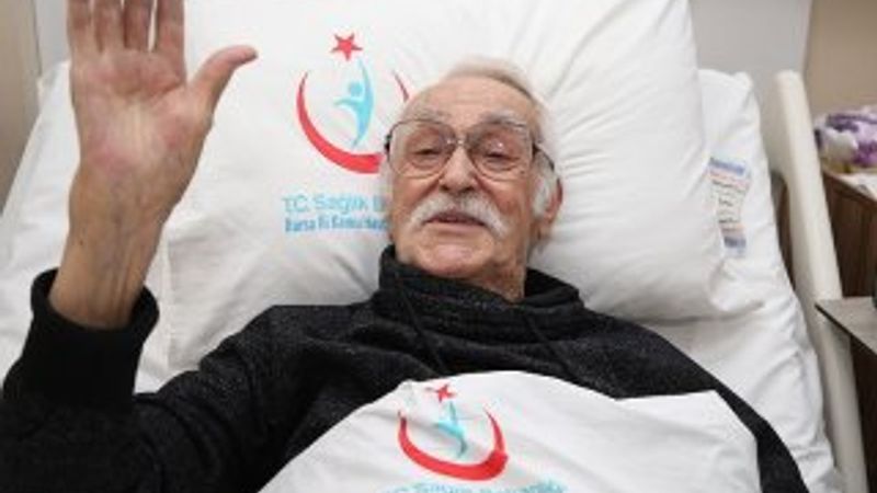 Eşref Kolçak hastaneye kaldırıldı