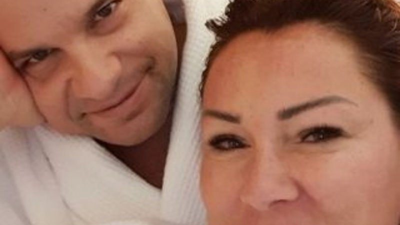 Pınar Altuğ'dan öpüşme itirafı