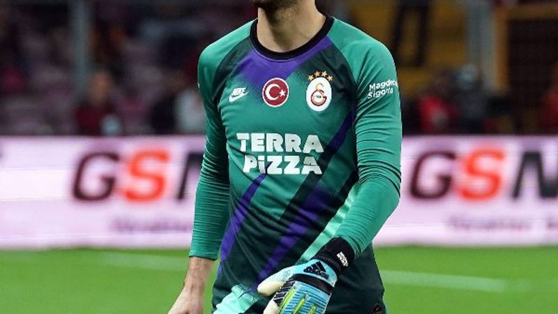 Okan: Muslera'dan sonra kaleye geçmek çok zor