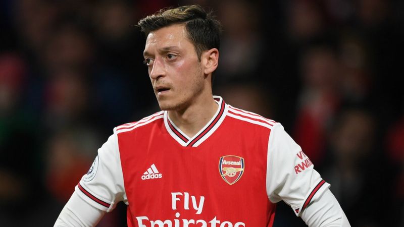 Al Nassr'dan Mesut Özil'e 20 milyon euro