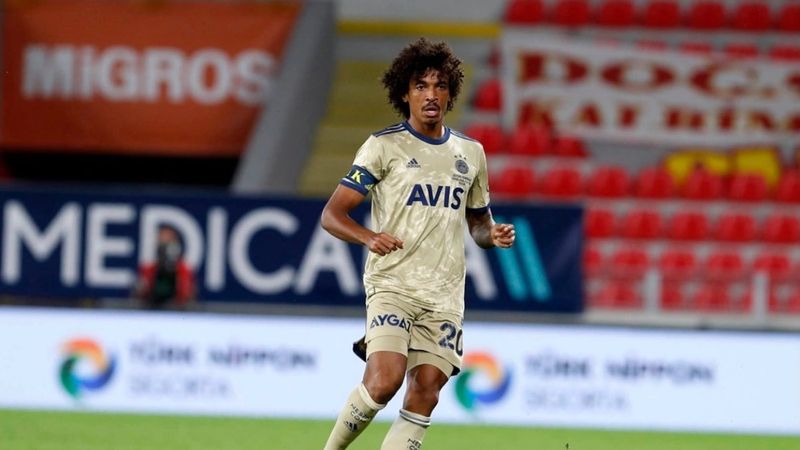 Monaco, Luiz Gustavo'ya talip oldu