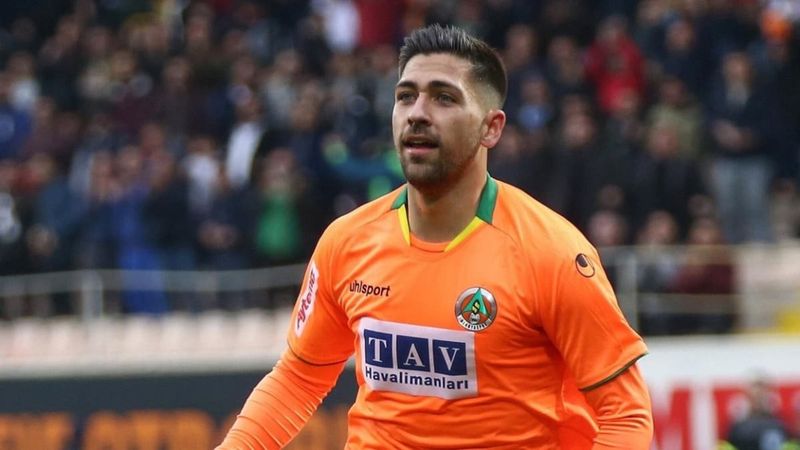 Bakasetas, Trabzonspor'un teklifini kabul etti