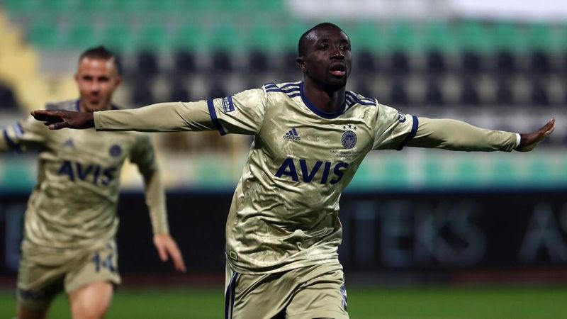 Fatih Karagümrük'ten Papiss Cisse atağı