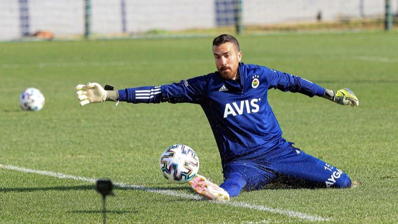 Fenerbahçe'de Harun Tekin'in bileti kesildi