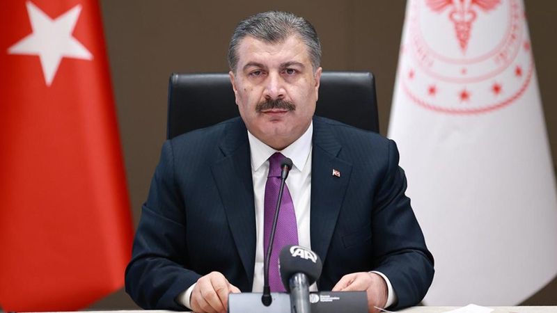 Fahrettin Koca: Aşıları getirecek uçak Pekin'den havalandı