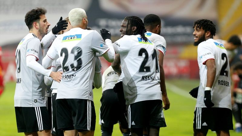 Beşiktaş-Rizespor maçının muhtemel 11'leri