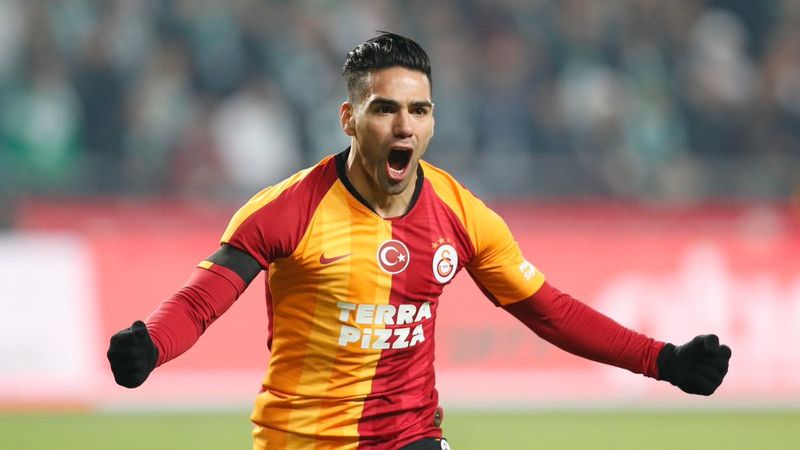 Radamel Falcao'nun sözleşmesindeki bonus maddesi